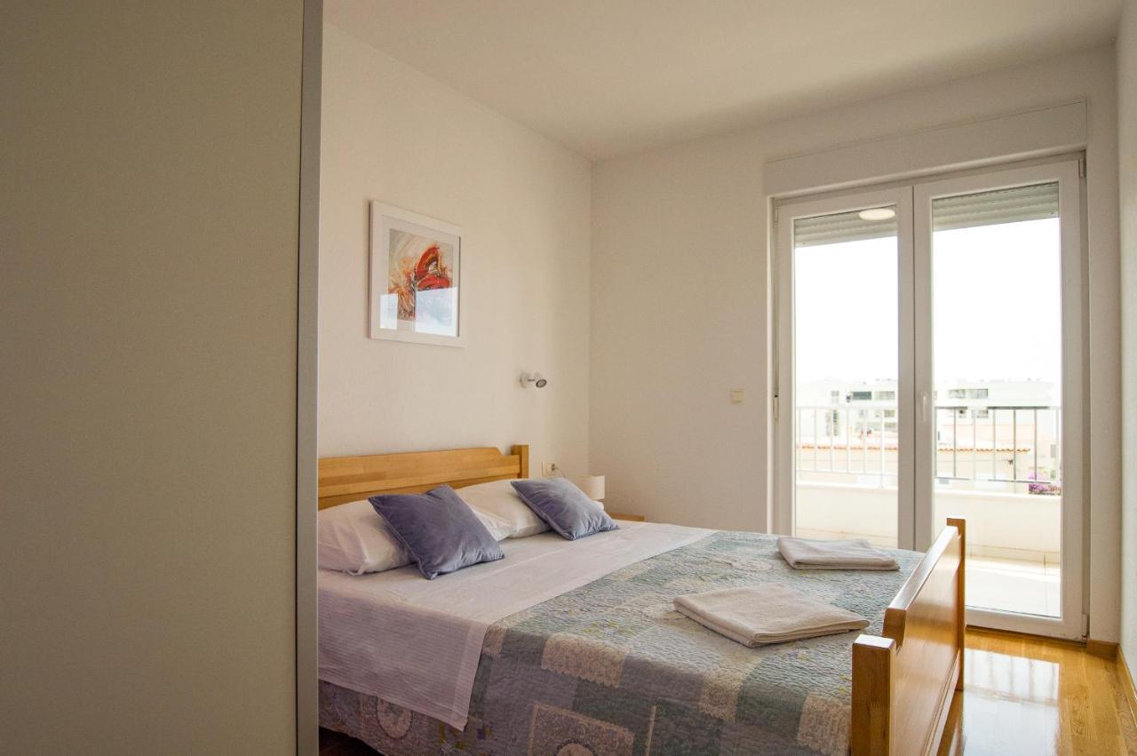 Apartments Mattea Makarska Bagian luar foto