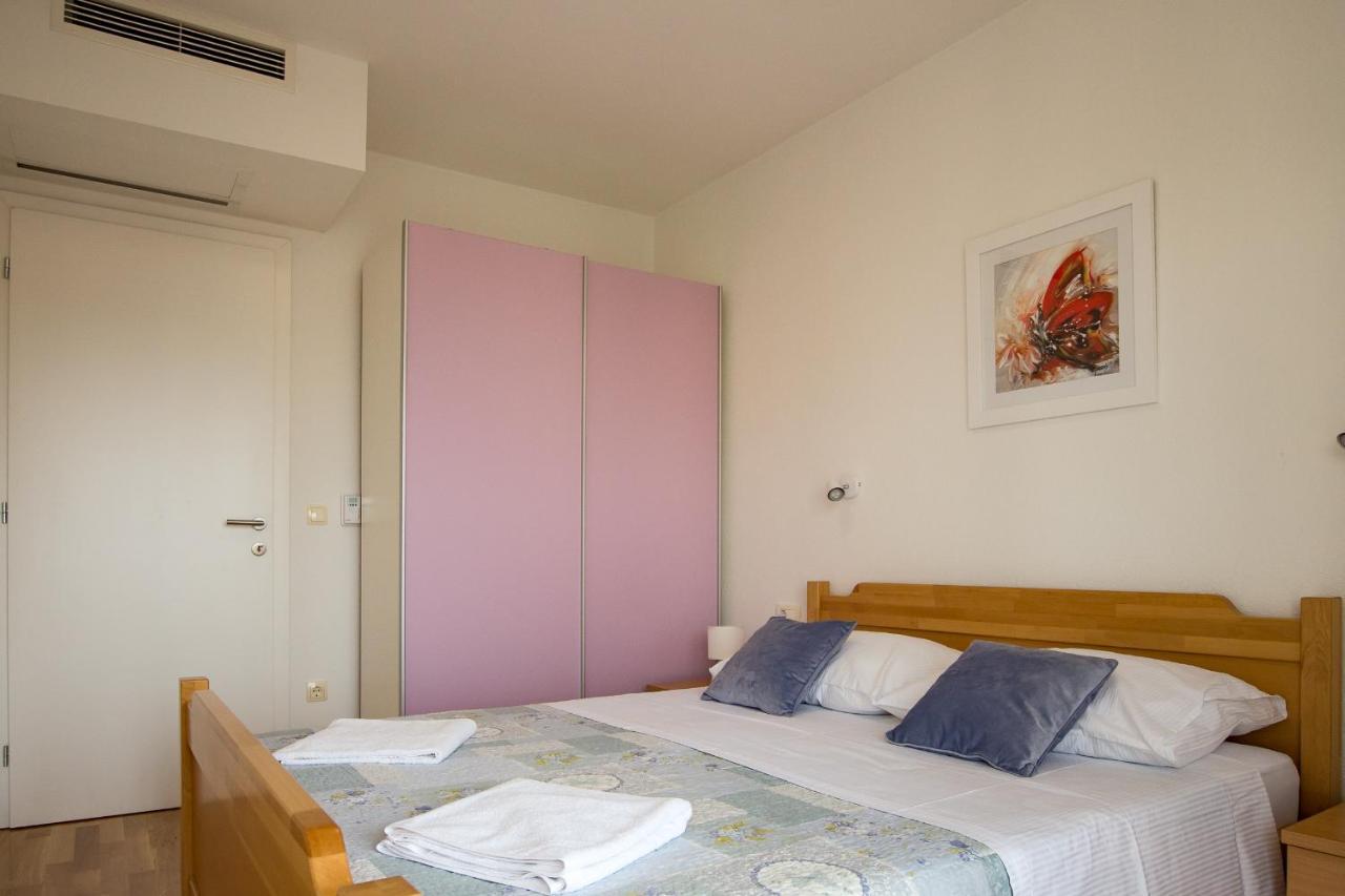Apartments Mattea Makarska Bagian luar foto