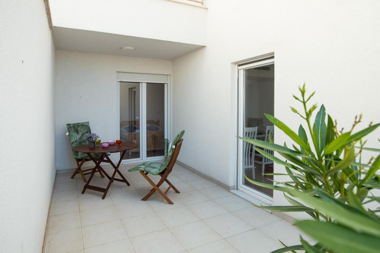 Apartments Mattea Makarska Bagian luar foto