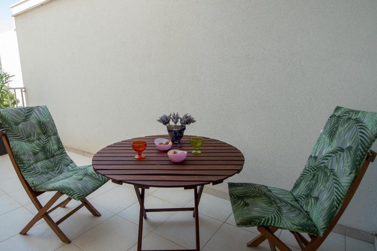 Apartments Mattea Makarska Bagian luar foto
